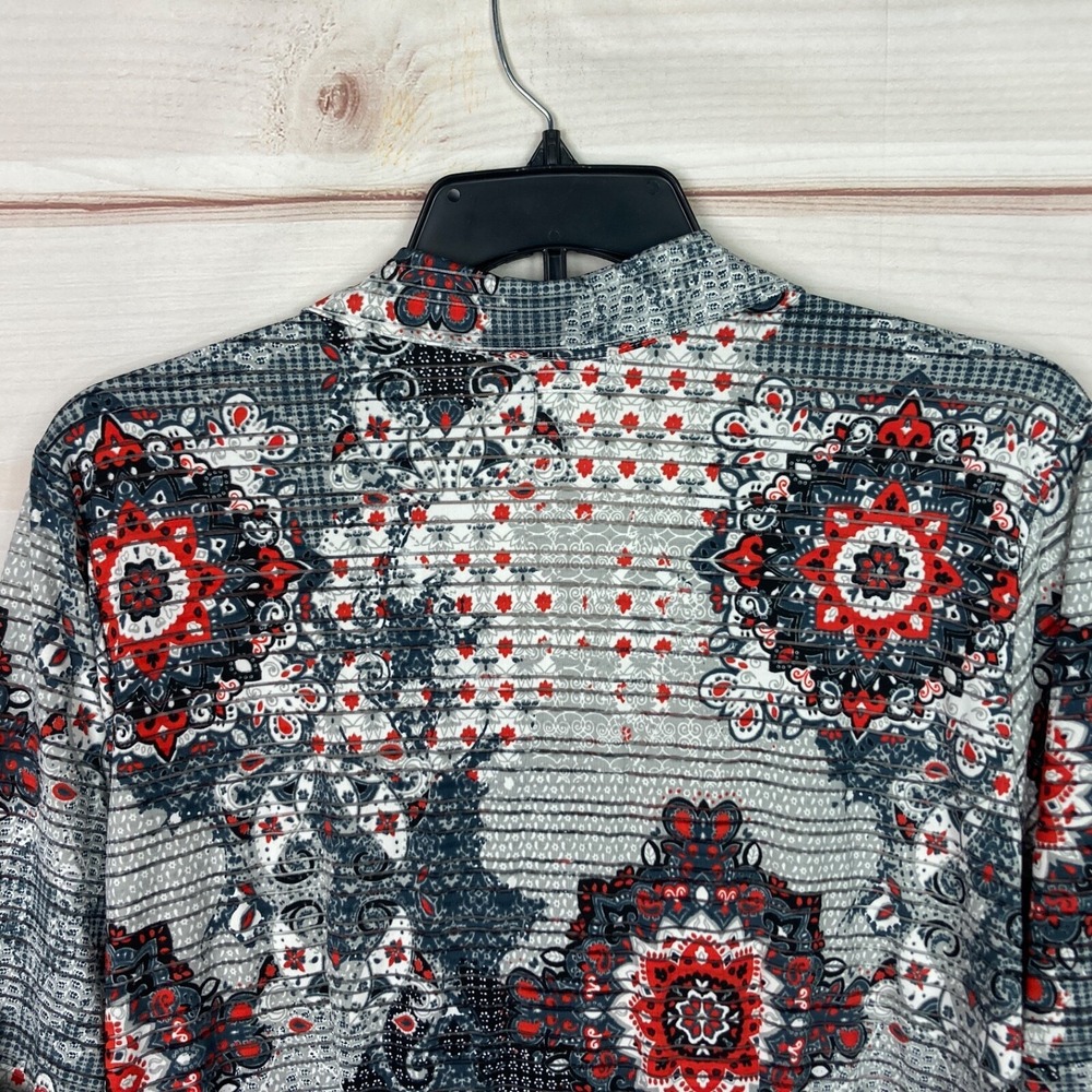 CD Daniels Top Women 1X Gray Red Mandala Print Blouse Knit Henley Collar Stretch - Picture 6 of 6